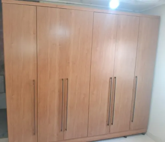 Guarda-roupa casal 6 portas