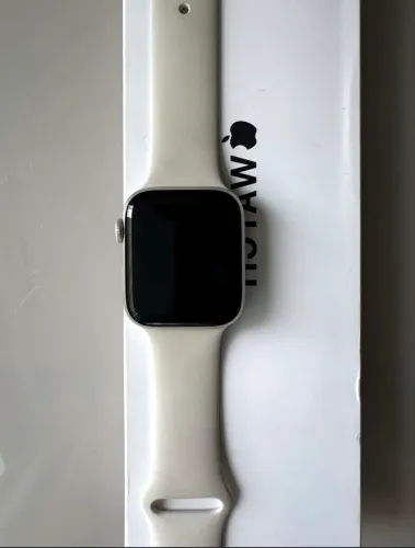 iPhone 16 pro max + Apple whach 40 mm 