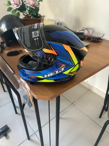 Capacete Helt Esportivo Azul, Laranja e Verde Neon - Novo