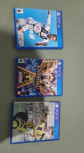 3 jogos originais PS4