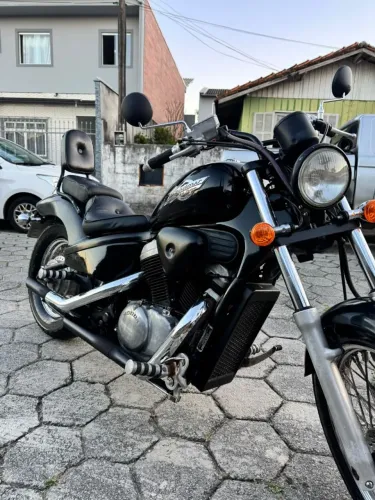 Shadow 600 1998