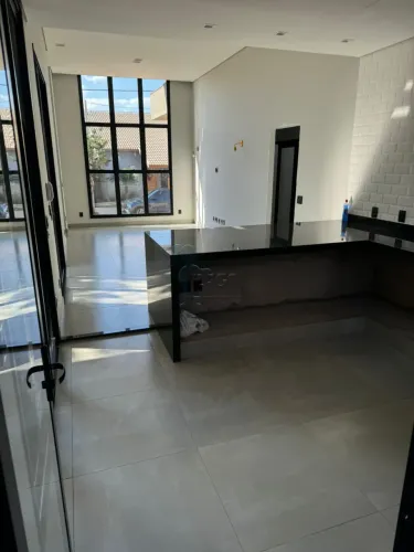 Casa de 180m² com 03 quartos à venda em condomínio - Verona em Brodowski