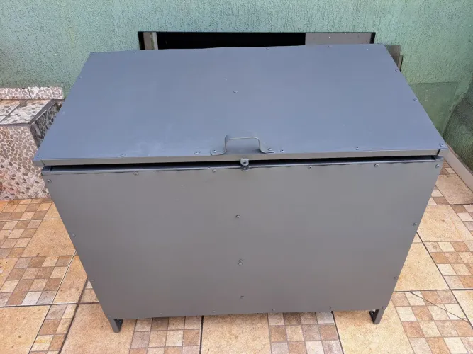 Lixeira com tampa/container 