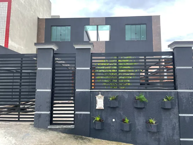 Casa segundo andar de primeira linha na Vila da Penha