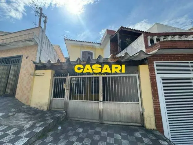 Sobrado com 2 Dormitórios à Venda em São Bernardo Próximo à Av. Álvaro Guimarães