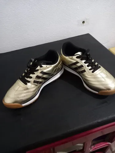 Tênis addidas novo 38