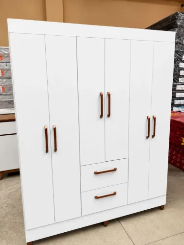 Guarda roupa casal 6 portas 