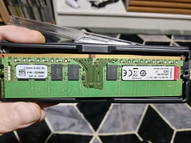 Memória RAM 16GB DDR4 2400MHz ECC Kingston Servidor / Xeon (KSM24ED8/16ME)