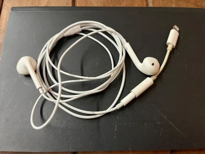 fone de ouvido apple branco + adaptador iphone