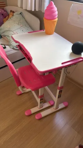Conjunto de Mesa e Cadeira Infantil 