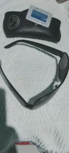 Vendo óculos Rayban em perfeito estado