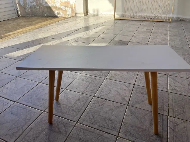 Mesa pequena