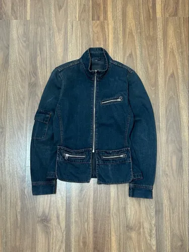 Jaqueta jeans bolsos
