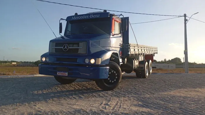 Mercedes Benz 1620