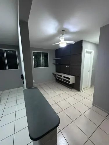 Apartamento para Alugar com 2 quartos no Condomínio Spazio Cristalli, Bairro Coophema - Cu