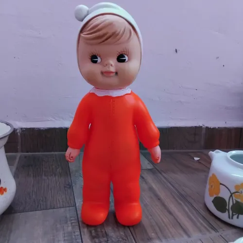 Boneca antiga vinil