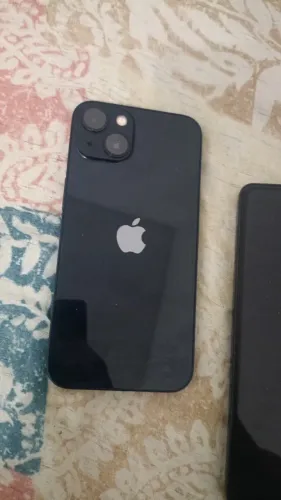 iPhone 13 desbloqueado valor 1200 telefone tá perfeito 