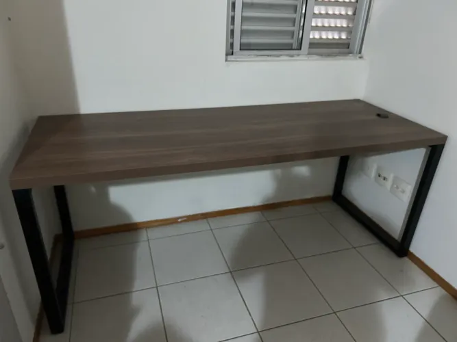 Mesa de Escritório Industrial 1,90m | Excelente Estado