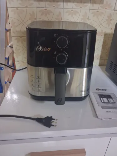Fritadeira air fyer Sem Óleo Oster 127V - OFRT520, PRETO<br>Escolha da Amazon<br>