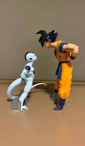 Goku e feeeza MASTERLISE