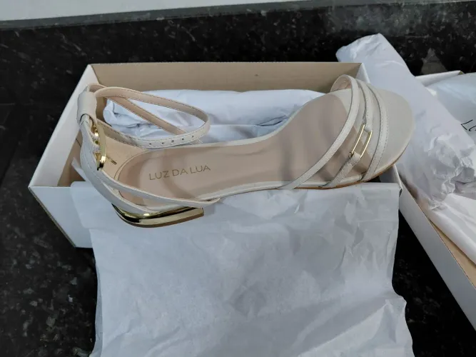 Sandália rasteira couro Luz Da Lua panna original 