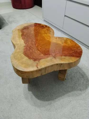 Mesa de centro madeira maciça