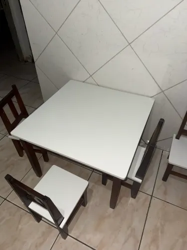 vendo mesinha para crianças