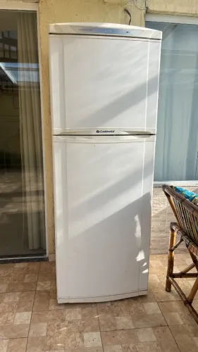Geladeira 470L continental