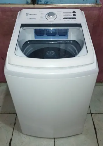 Máquina de lavar roupa Electrolux 14kg