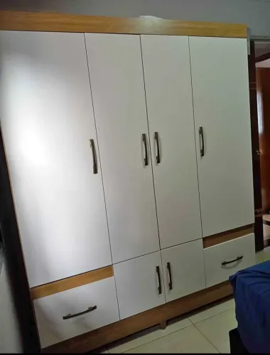 Vendo guarda roupa entrega e montagem grátis 