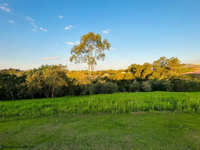 Terreno em Condomínio para Venda em Jundiaí, Caxambu