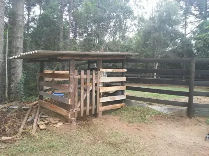 Imóvel para venda tem 250 metros quadrados com 4 quartos em Centro - Alumínio - SP