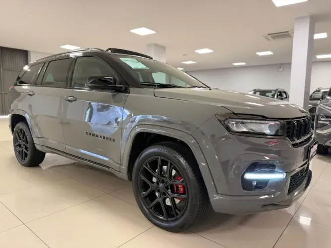 Jeep Commander Black Hurricane 2.0 4X4 TB AUT 2025