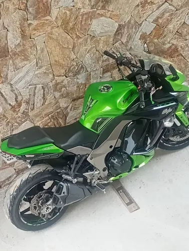 Vendo kavassak ninja 1048 vc moto forte pra quem gosta de adrenalina 