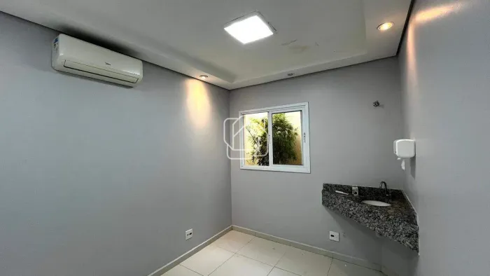 Sala comercial disponível para alugar no bairro Itu Novo Centro