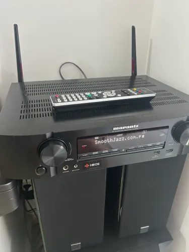 Receiver Marantz NR 1609 Dolby Atmos