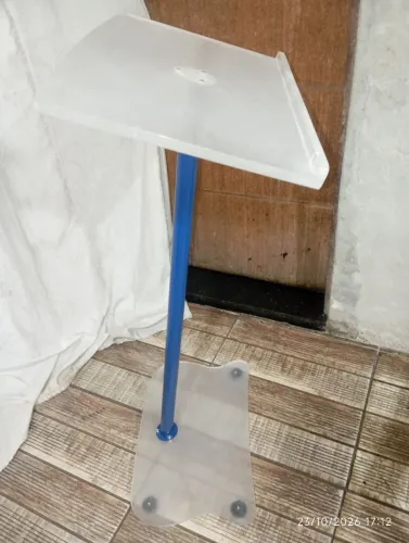PÚLPITO DE ACRÍLICO 