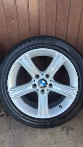 Vendo ou Troco Rodas 17 originais BMW com pneus zero