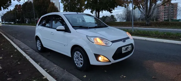 Ford Fiesta SE 1.0 8V Flex 5P 2014