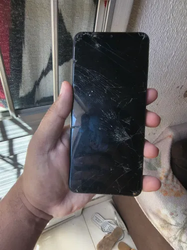 Samsung A12 trincado