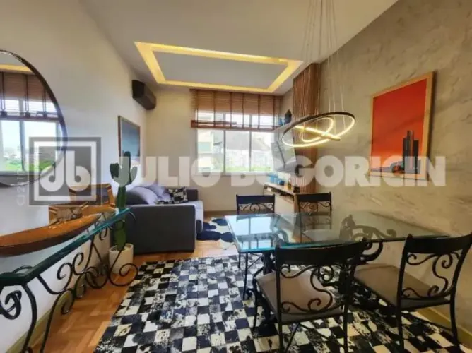 Apartamento : / Residencial / Lagoa