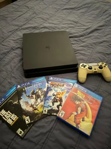 PlayStation 4 (500GB com 2 controles)