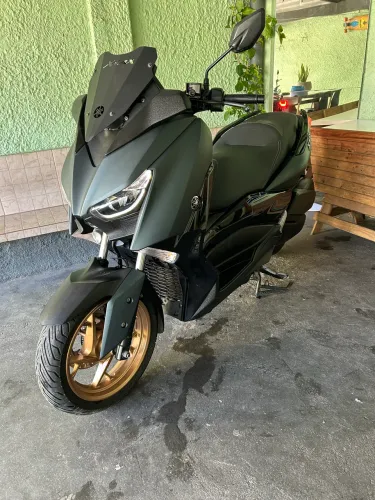 YAMAHA XMAX 250 