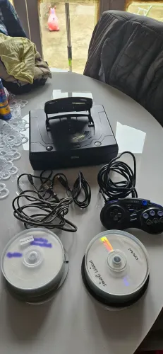 Sega Saturno completo com jogos (chave de desbloqueio)