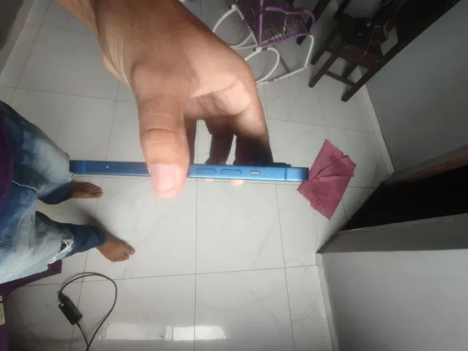 iPhone 13