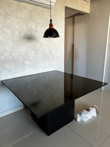 Mesa de vidro quadrada tok&stok com 6 cadeiras estofadas