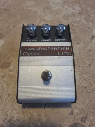 Pedal de distorção Carvin Ultra Distortion UD1