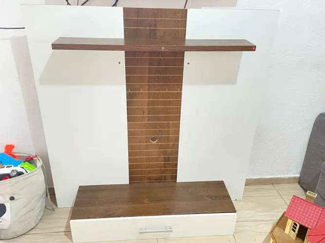 Painel com gaveta