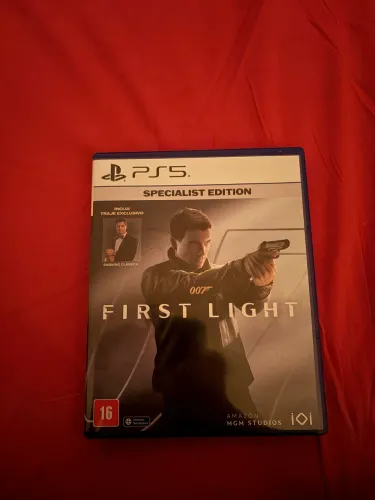 007 First Light PS5 