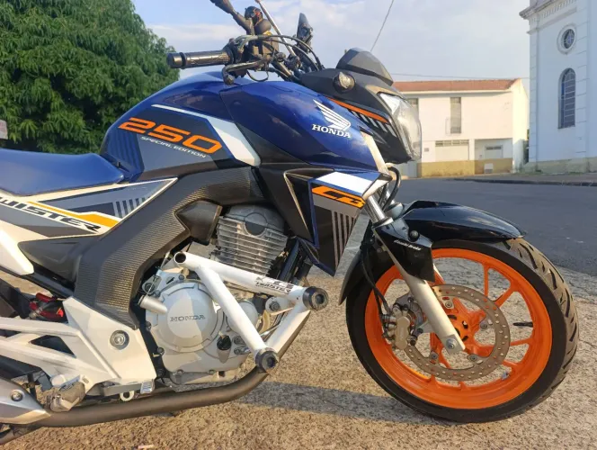 Twister 250f EDIÇÃO LIMITADA